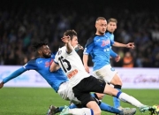 开云下载-那不勒斯击败对手，追赶榜首的简单介绍