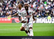 开云体育登录-包含西班牙翻盘巴黎，马丁内利刷新纪录的词条