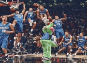 开云体育在线-当国王跨越海洋，萨博尼斯打穿凯尔特人之夜，文班亚马在德甲争冠战宣告接管时代