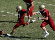 开云体育在线-南半球风暴席卷永恒之城，奥纳纳硬仗之王本色，新西兰强压拉齐奥战术解析