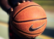 开云足球直播-米切尔在焦点战证明自己，雷霆加时取胜76人