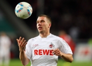 开云体育官方网站-冰与火的碰撞，阿尔瓦雷斯在风暴眼中绽放，瑞士战术纪律险胜尼日利亚野性狂潮