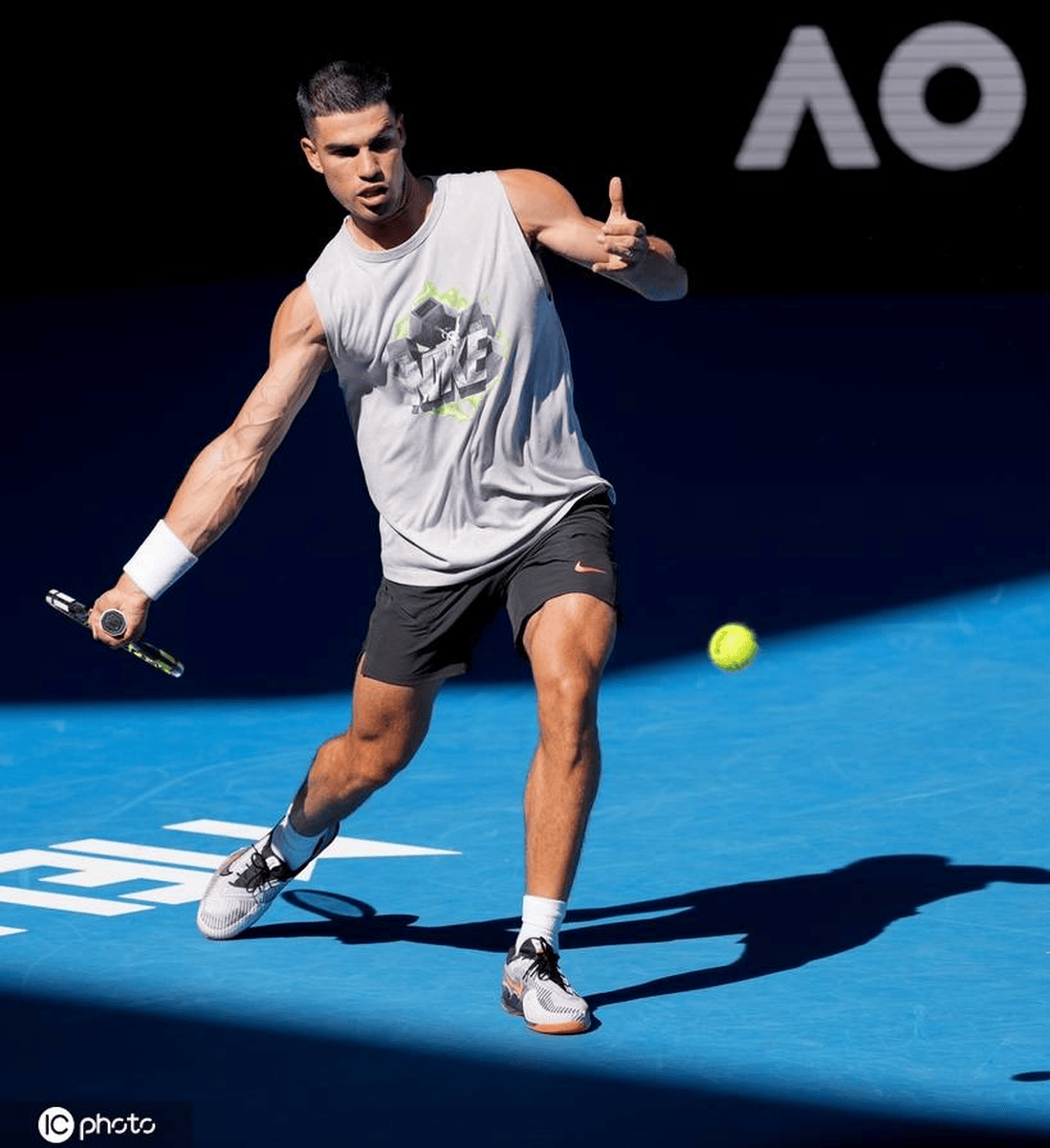 澳大利亚网球队完胜欧洲网球队,阿尔卡拉斯高光表现的简单介绍 澳大利亚网球队完胜欧洲网球队,阿尔卡拉斯高光表现的简单介绍