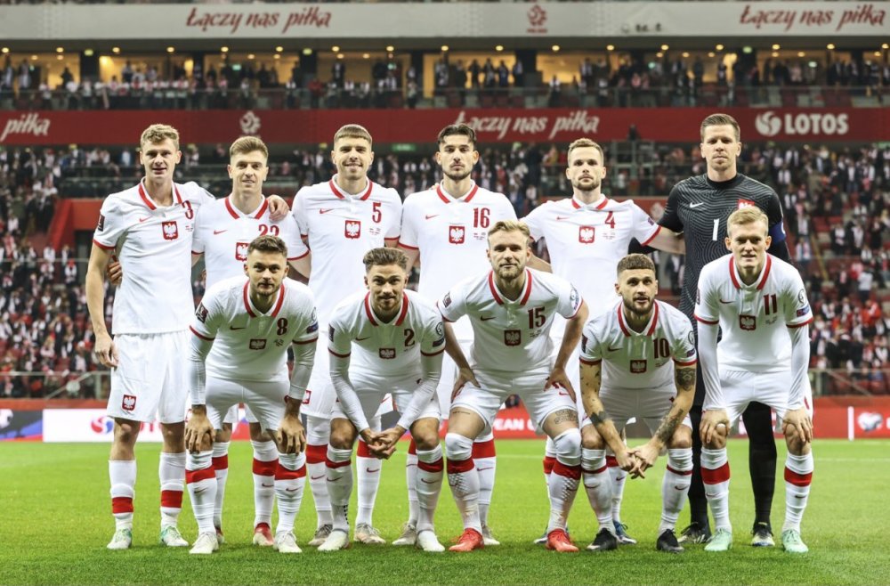 土耳其翻盘荷兰，莱万送出助攻的简单介绍