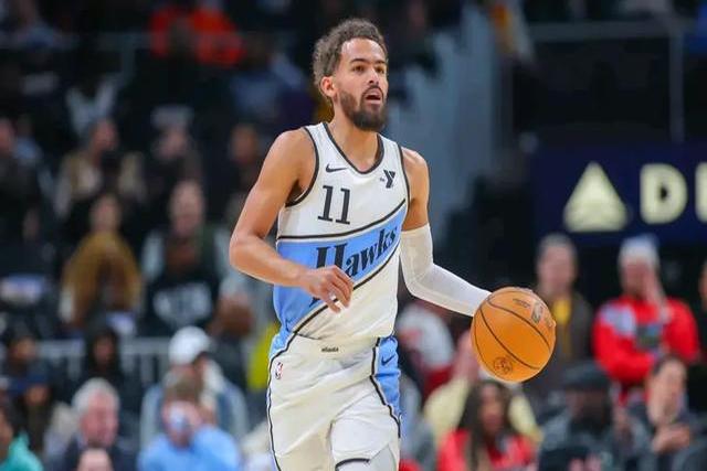 北京队横扫青岛队，布伦森点燃赛场