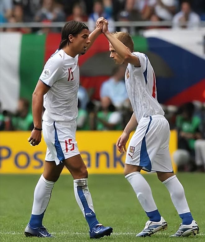 德国球员因伤退出世界杯引发关注