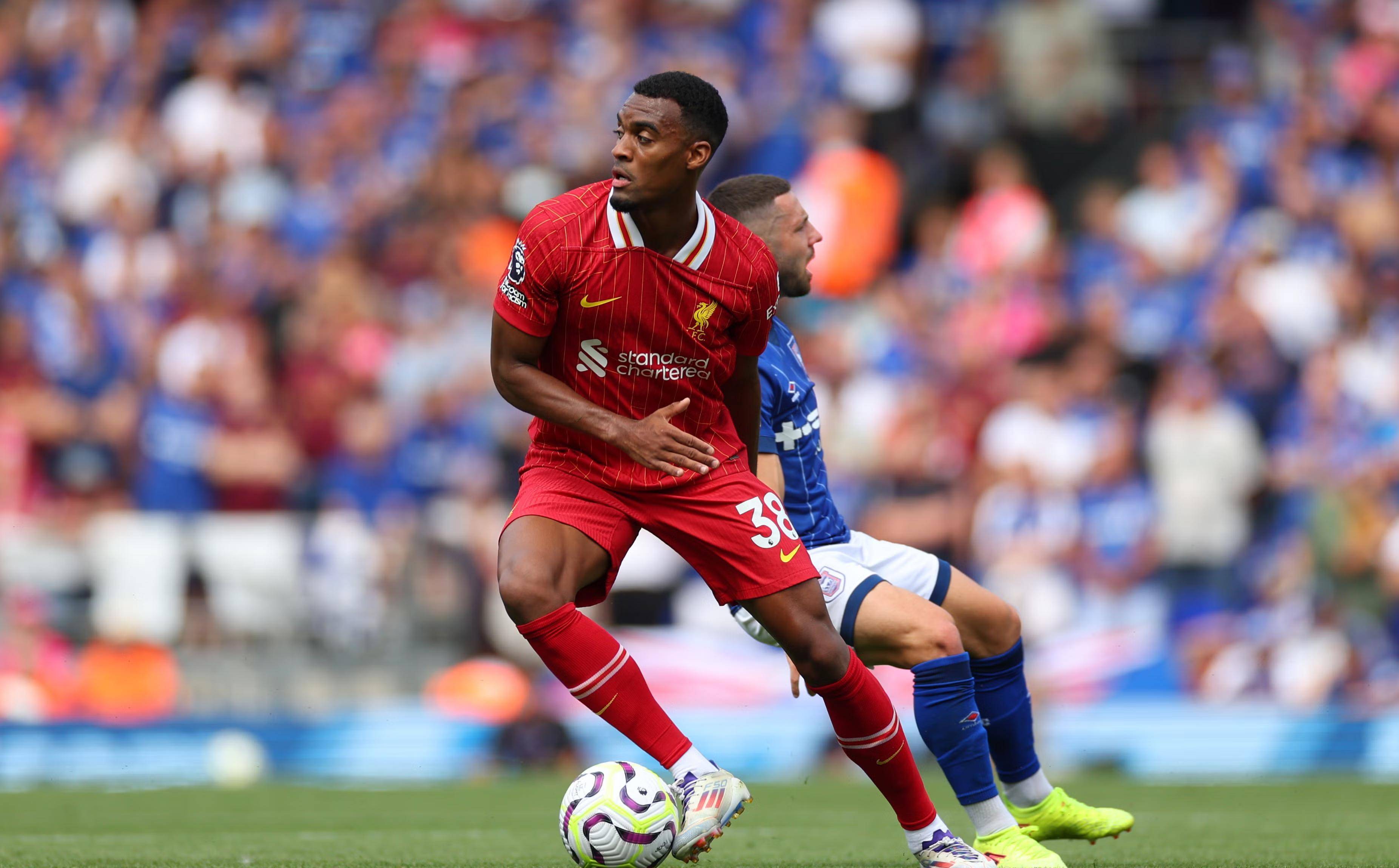 球队防守稳固，持续在比赛中表现出色