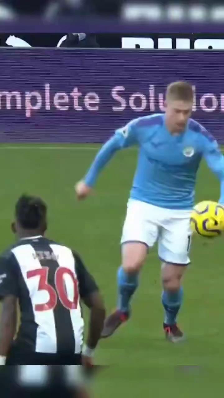 惊险场面！欧洲足球强队交锋激烈的简单介绍