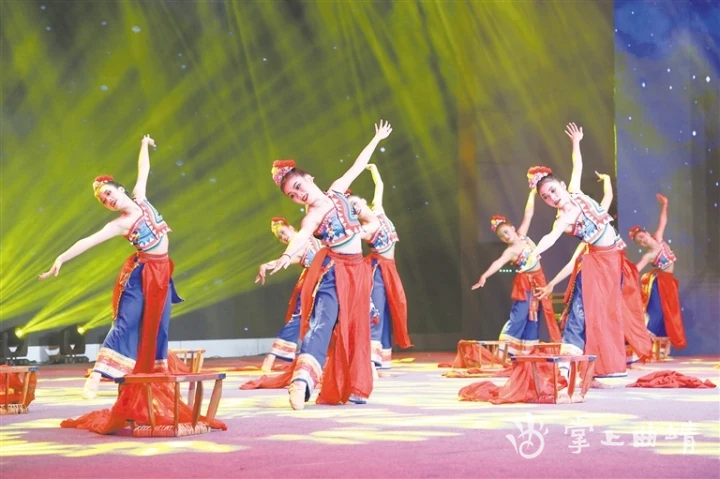 梦幻足球舞台再开启，精湛技艺令人叹为观止的简单介绍