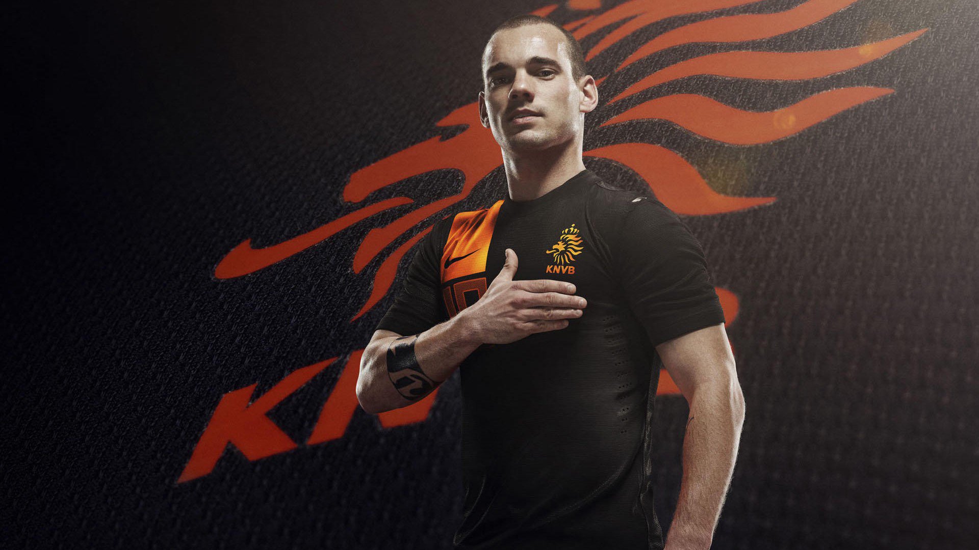 赛道与球场,F1新赛季揭幕战之夜,武切维奇如何诠释统治力